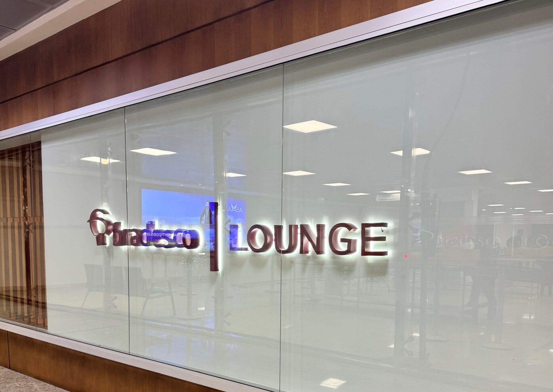 Entrada de uma Sala VIP no aeroporto de Curitiba